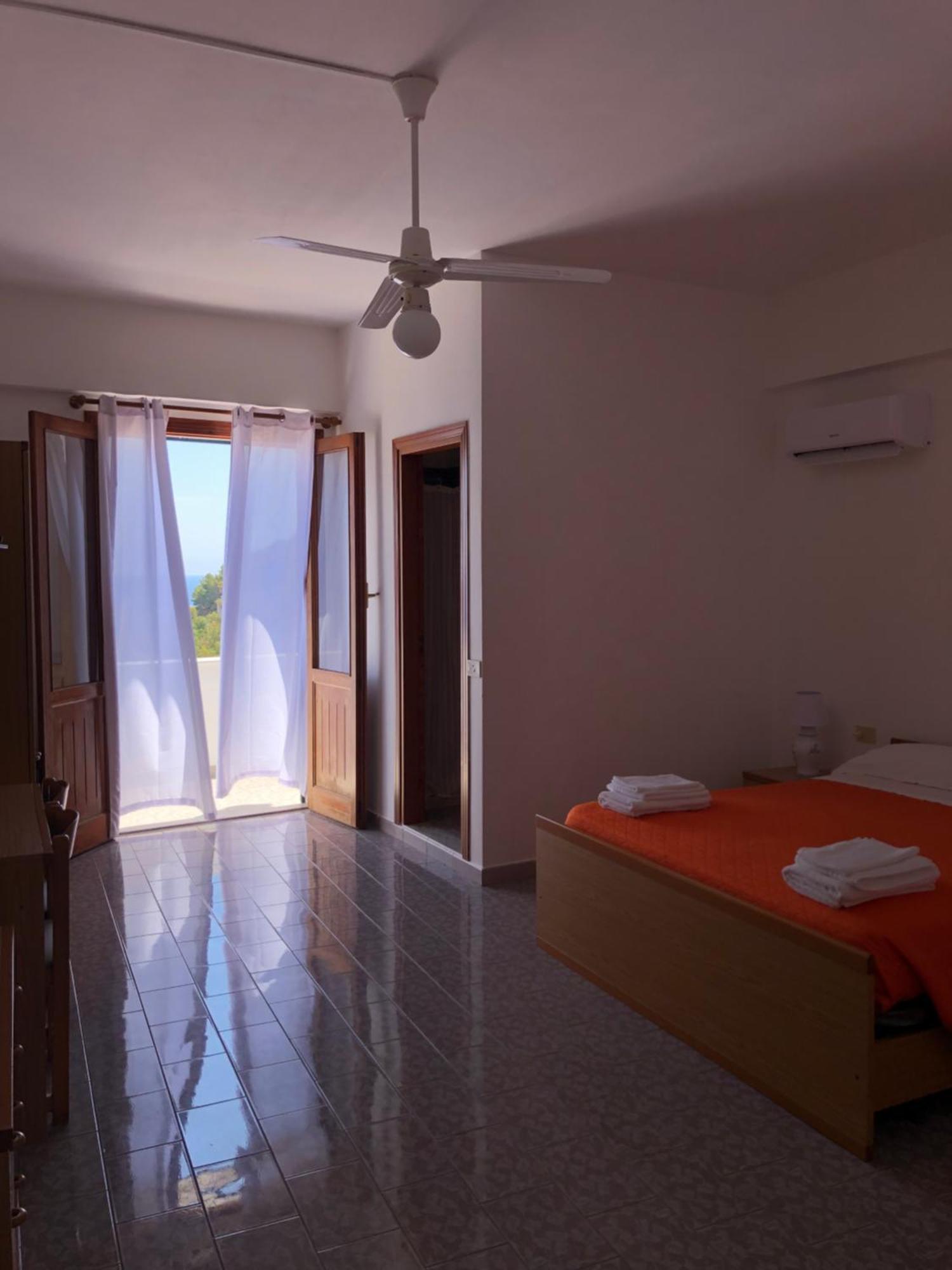 Hotel Ariston Isola di Ustica Exterior photo