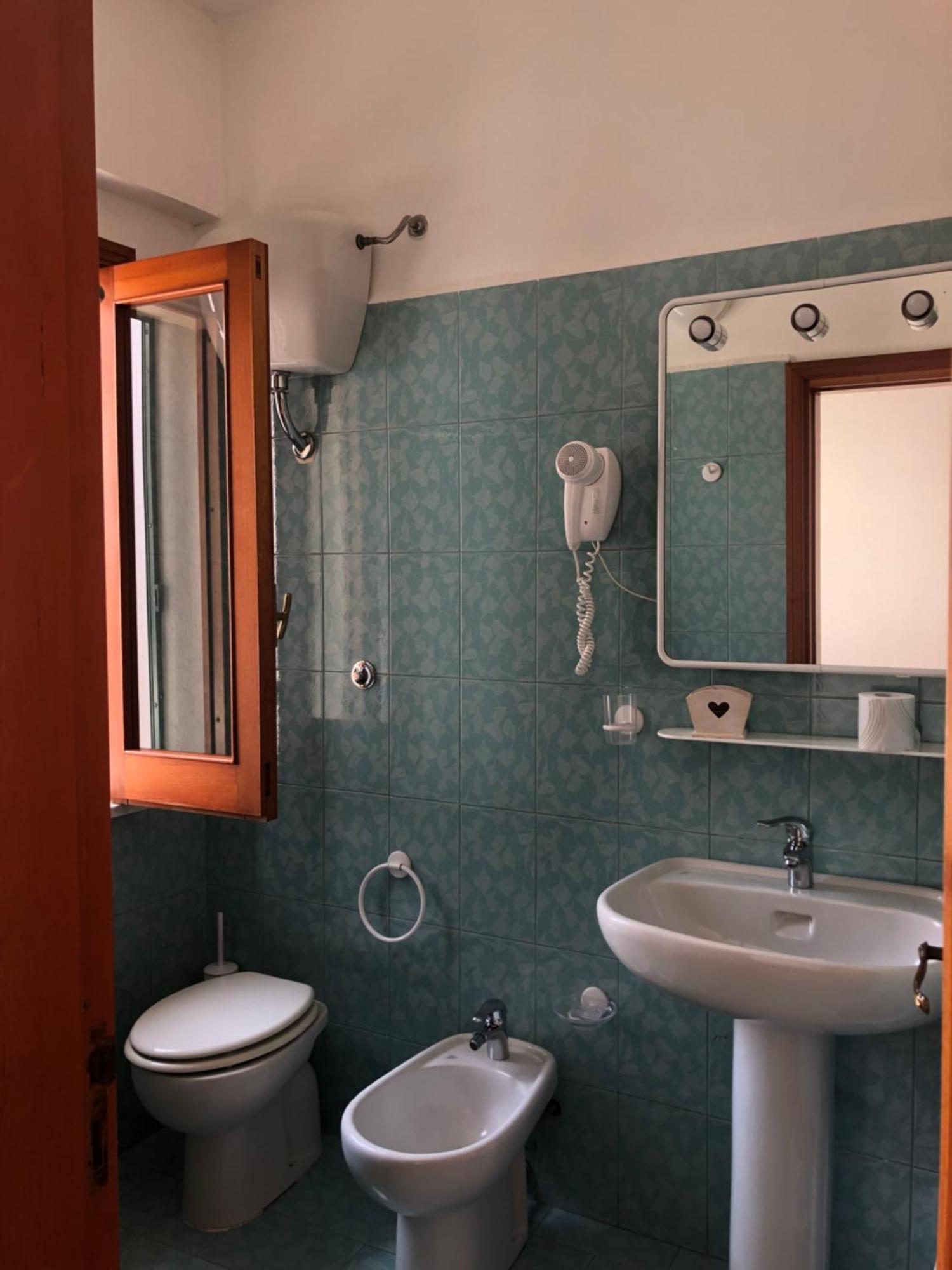 Hotel Ariston Isola di Ustica Exterior photo