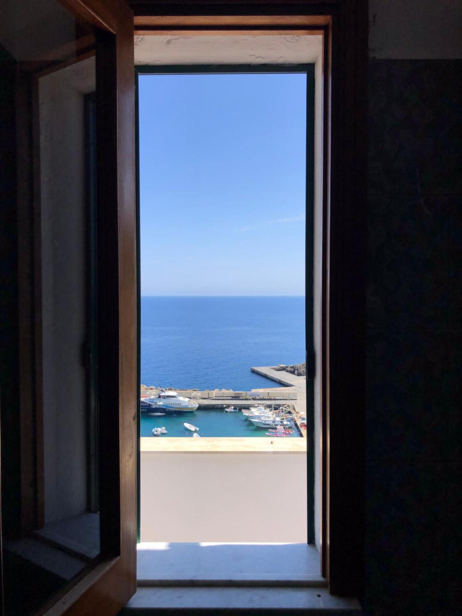Hotel Ariston Isola di Ustica Exterior photo