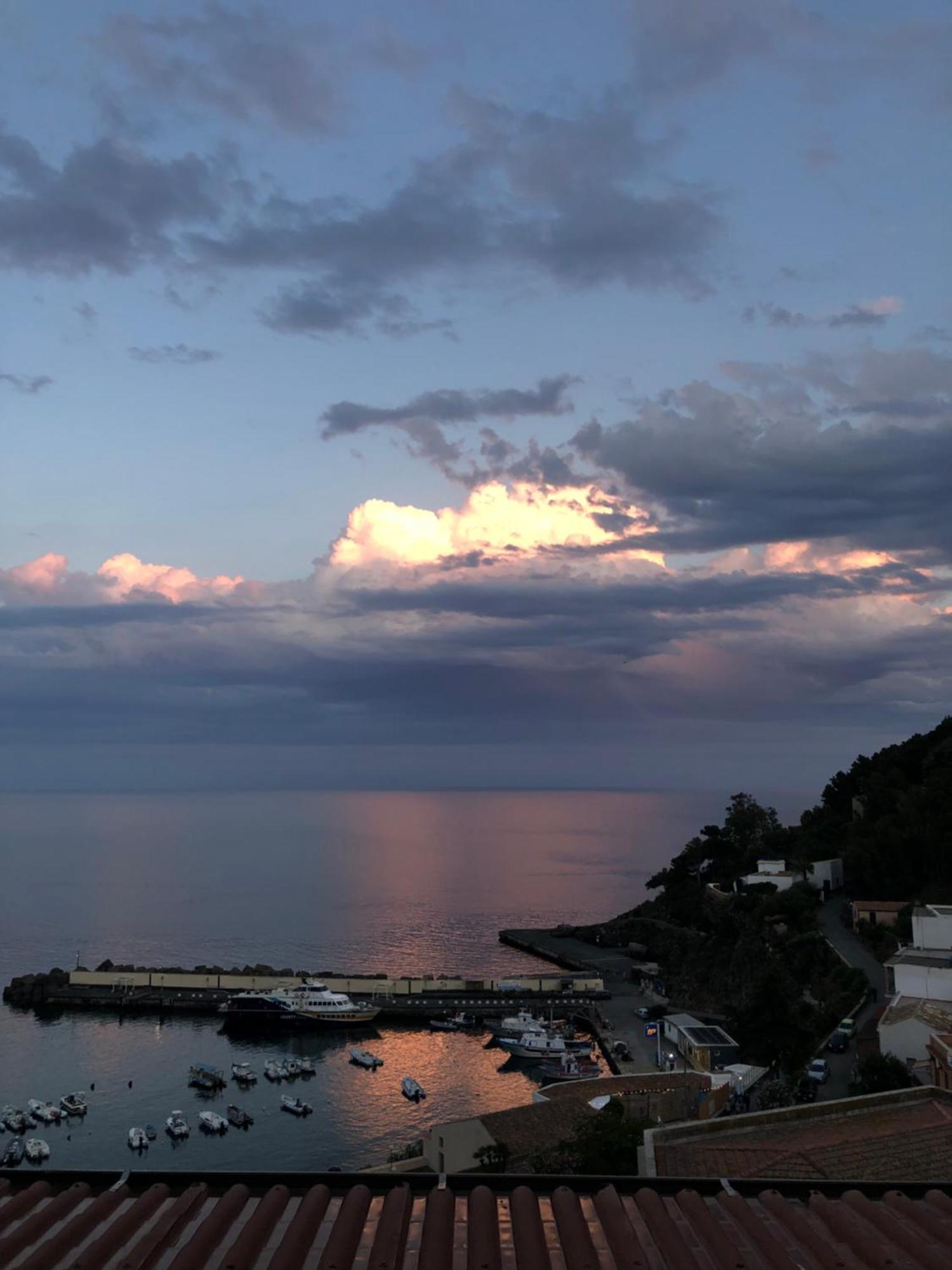 Hotel Ariston Isola di Ustica Exterior photo